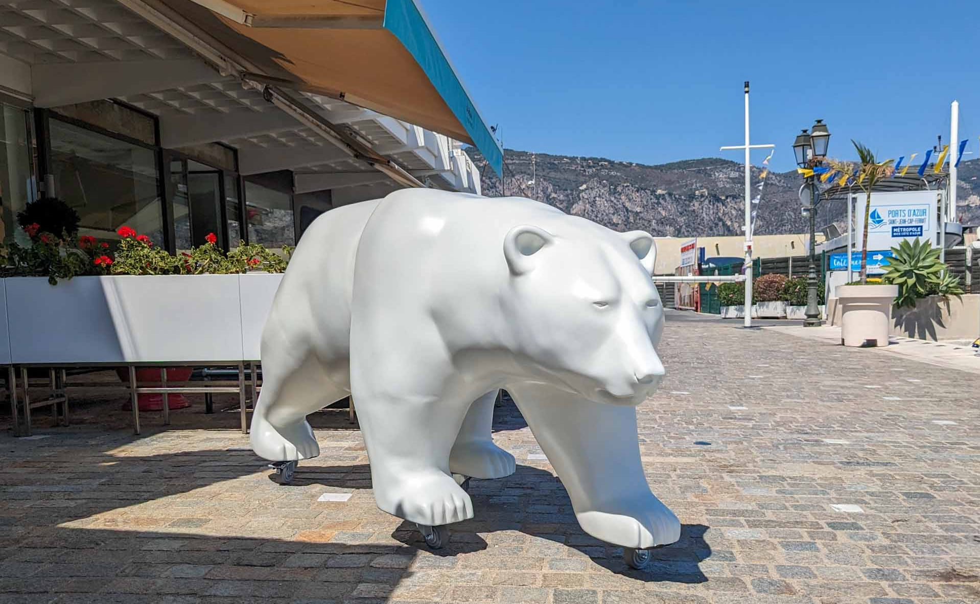Grand-Ours Aluminium-cast-walking-bear Thierry Bisch Contemporary painter animals painting art  nature biodiversity conservation 
