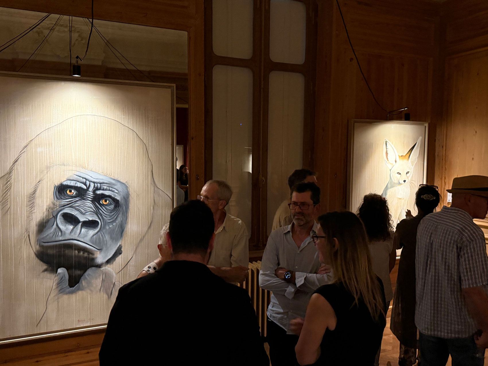 Vernissage-Pérenne-02 peinture-animalière Thierry Bisch artiste peintre animaux tableau art  nature biodiversité conservation Monaco Prince-Albert Fondation-Prince-Albert-de-Monaco 